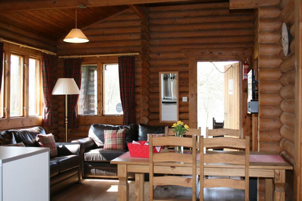 Highgarry Lodges Инвъргари Екстериор снимка